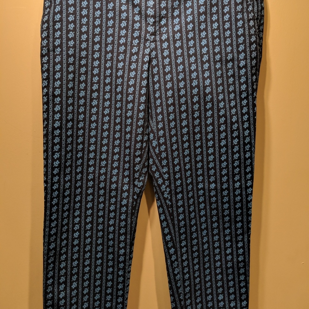 Tommy Hilfiger size 10